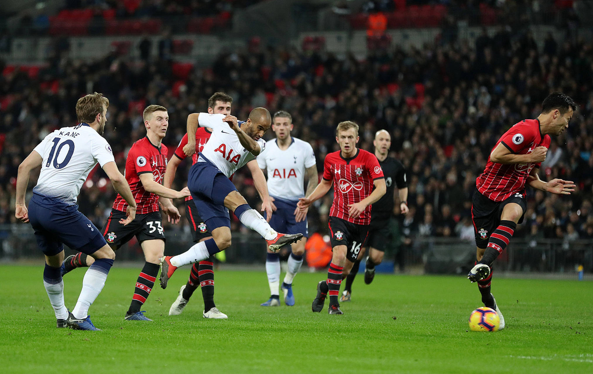 更是对队员 更是对队员